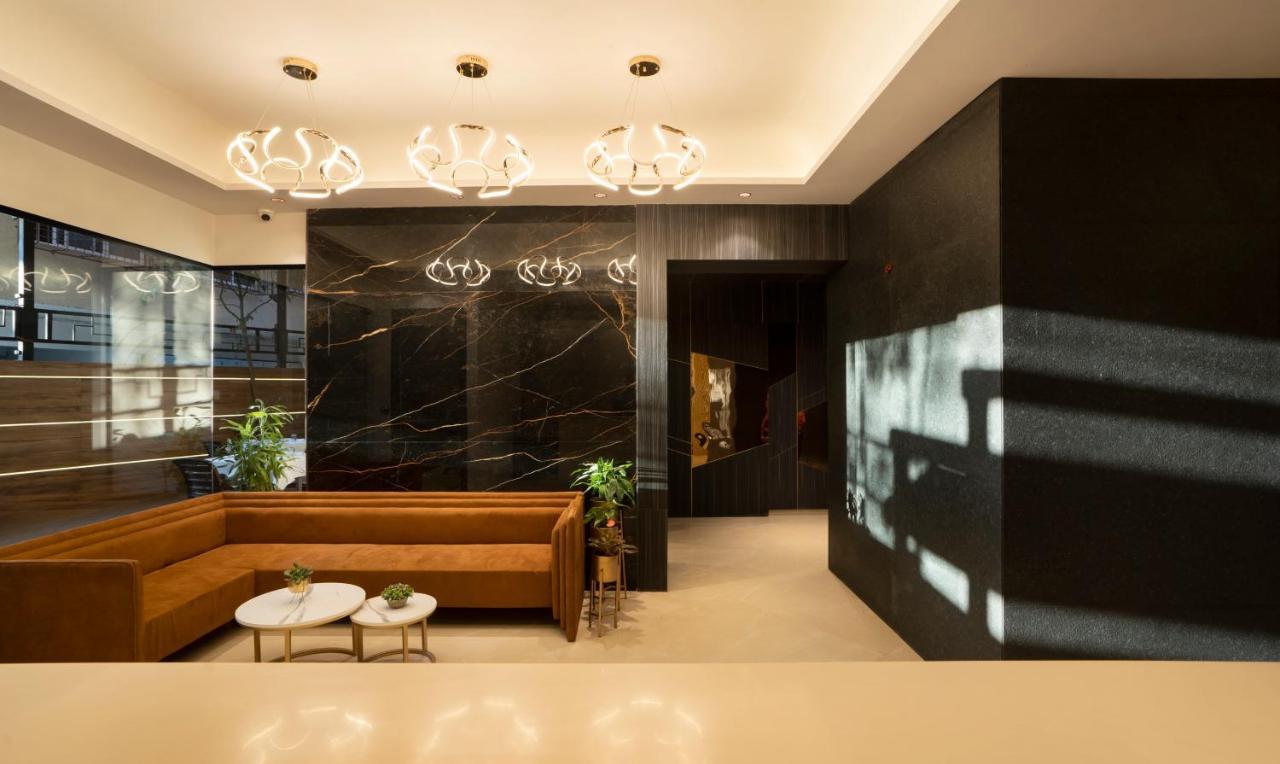 Treebo Premium Savera Inn Bombay Esterno foto