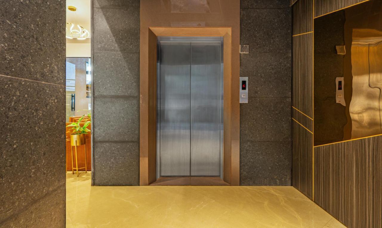 Treebo Premium Savera Inn Bombay Esterno foto