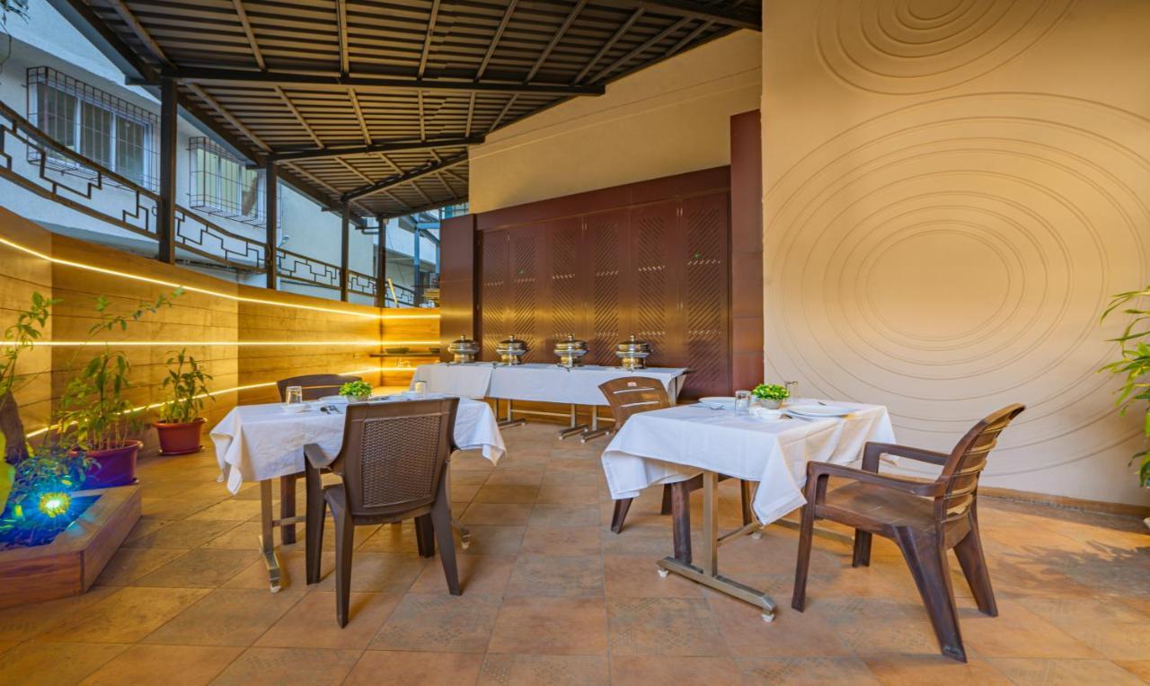 Treebo Premium Savera Inn Bombay Esterno foto